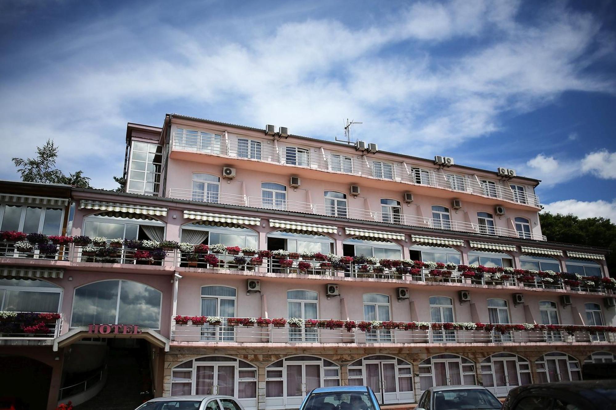 Hotel Senad Od Bosne Prokosovici Bagian luar foto